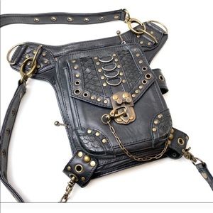 *FAKE* jungle tribe hip bag